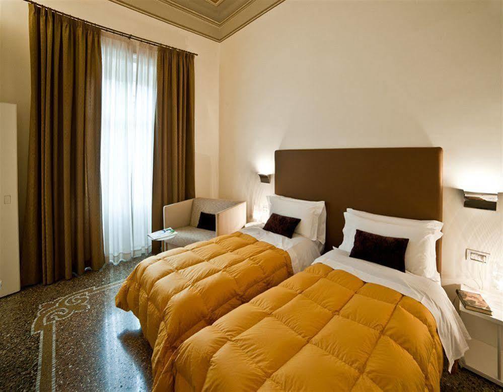 مبيت وإفطار ريجّو دي كالابريا Town House Cavour المظهر الخارجي الصورة