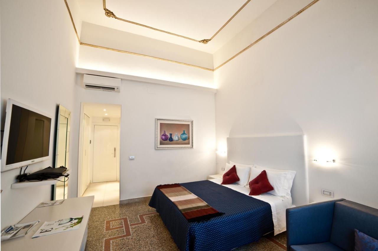 مبيت وإفطار ريجّو دي كالابريا Town House Cavour الغرفة الصورة