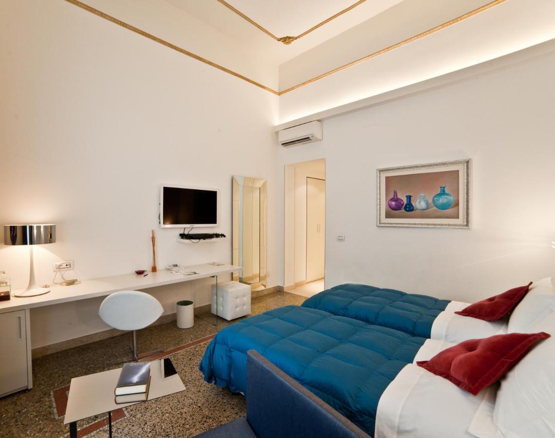 مبيت وإفطار ريجّو دي كالابريا Town House Cavour الغرفة الصورة